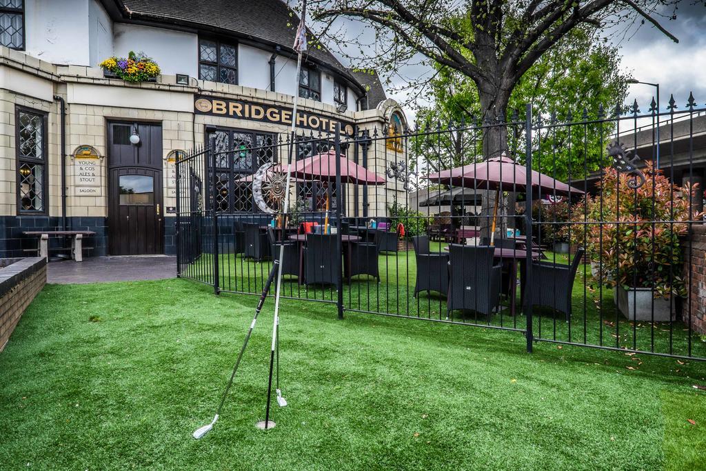 Bridge Hotel Greenford  Esterno foto
