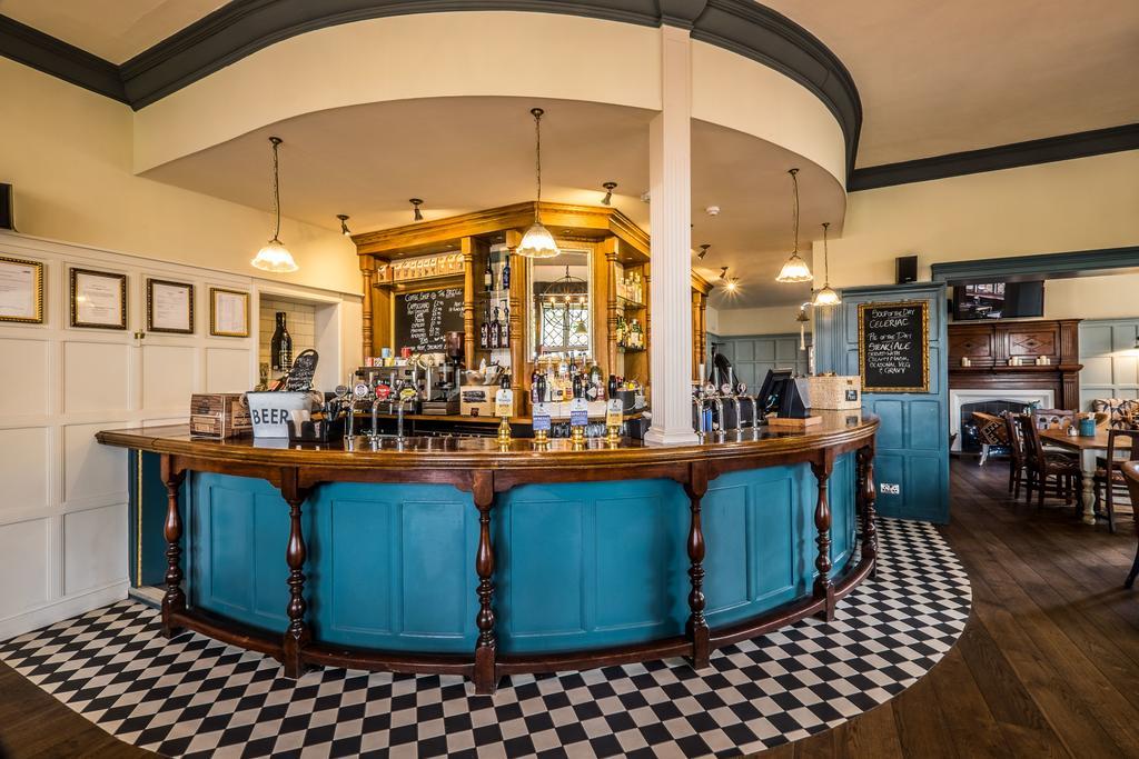 Bridge Hotel Greenford  Esterno foto
