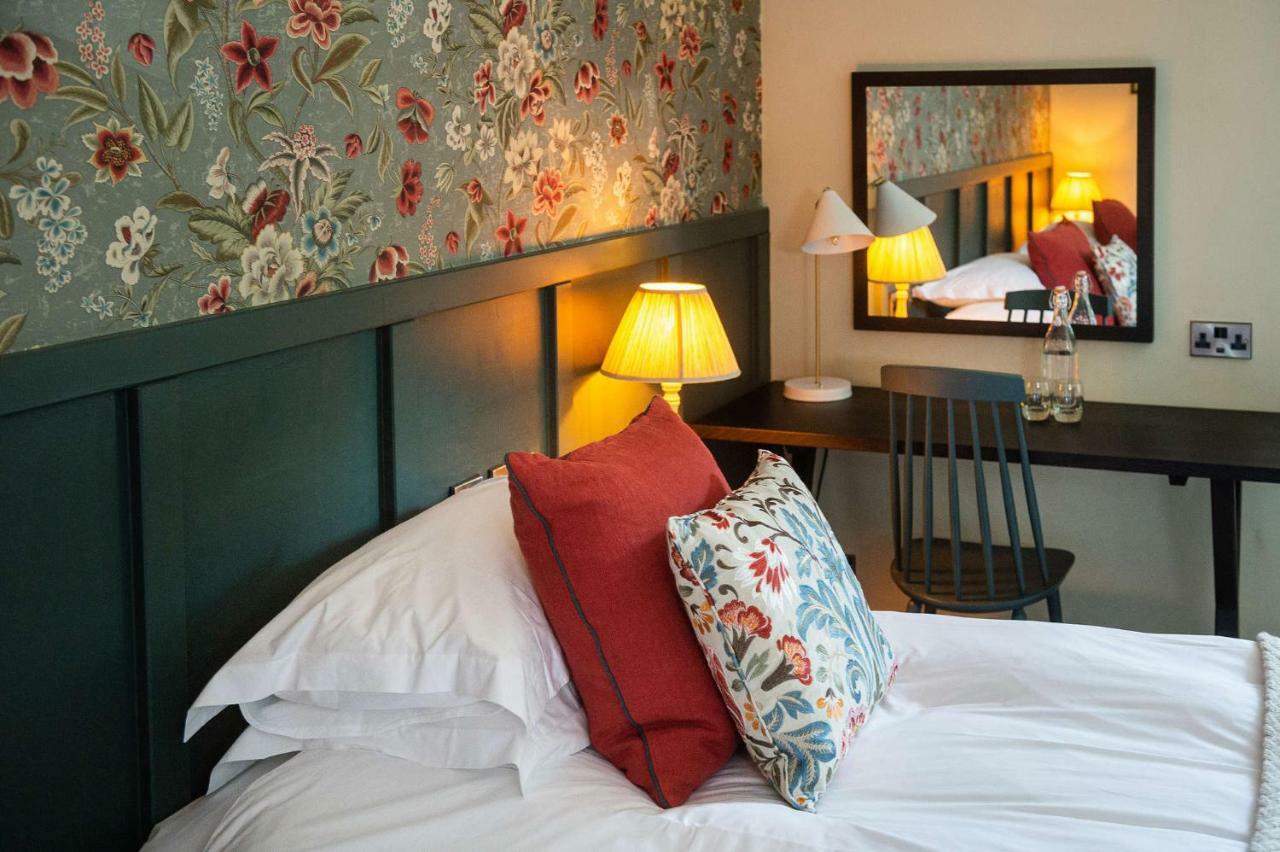 Bridge Hotel Greenford  Esterno foto