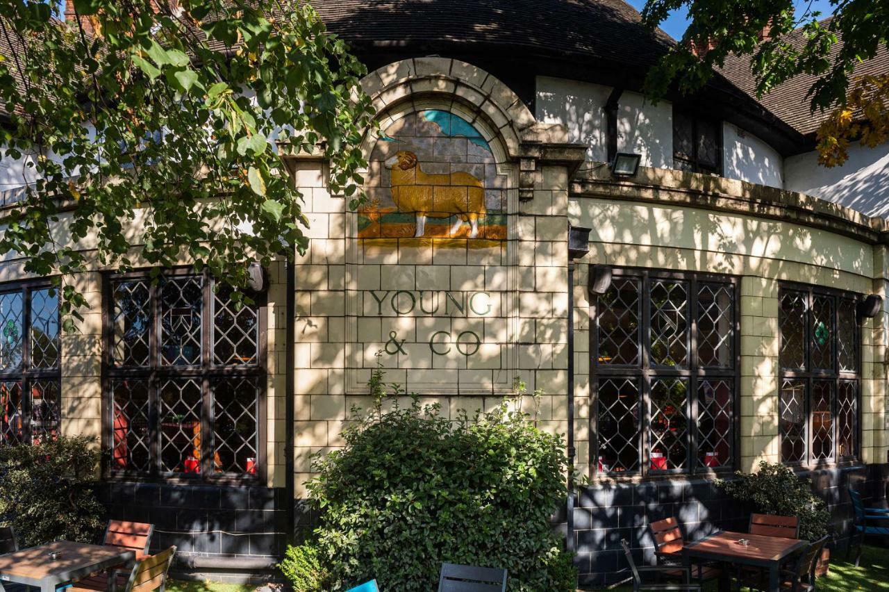 Bridge Hotel Greenford  Esterno foto
